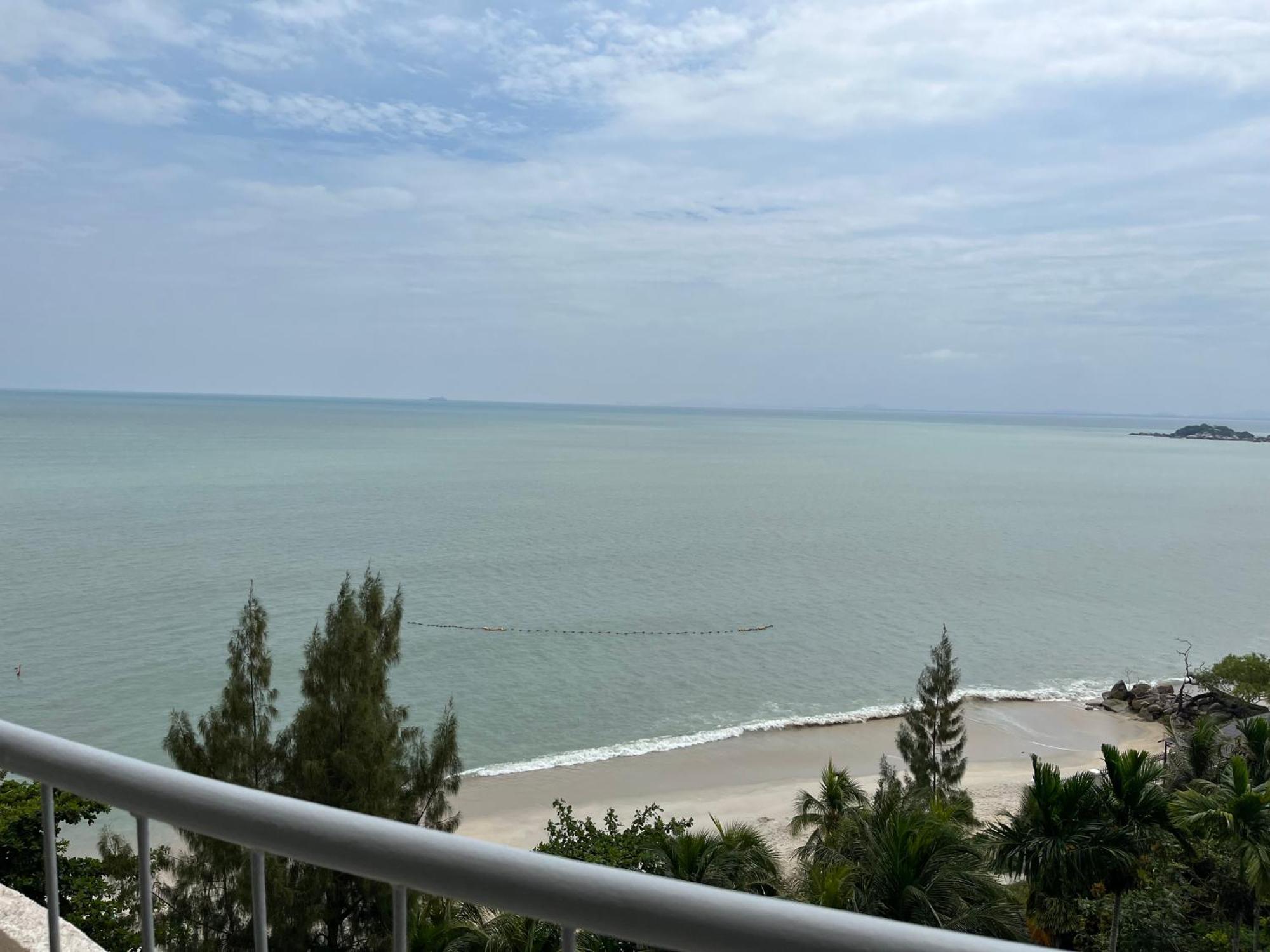 Paradise By The Sea In Penang By Veron At Rainbow Paradise Tanjung Bungah  Exterior foto